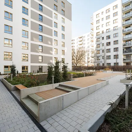 Aleja Krakowska Stylish Apartment Warsaw